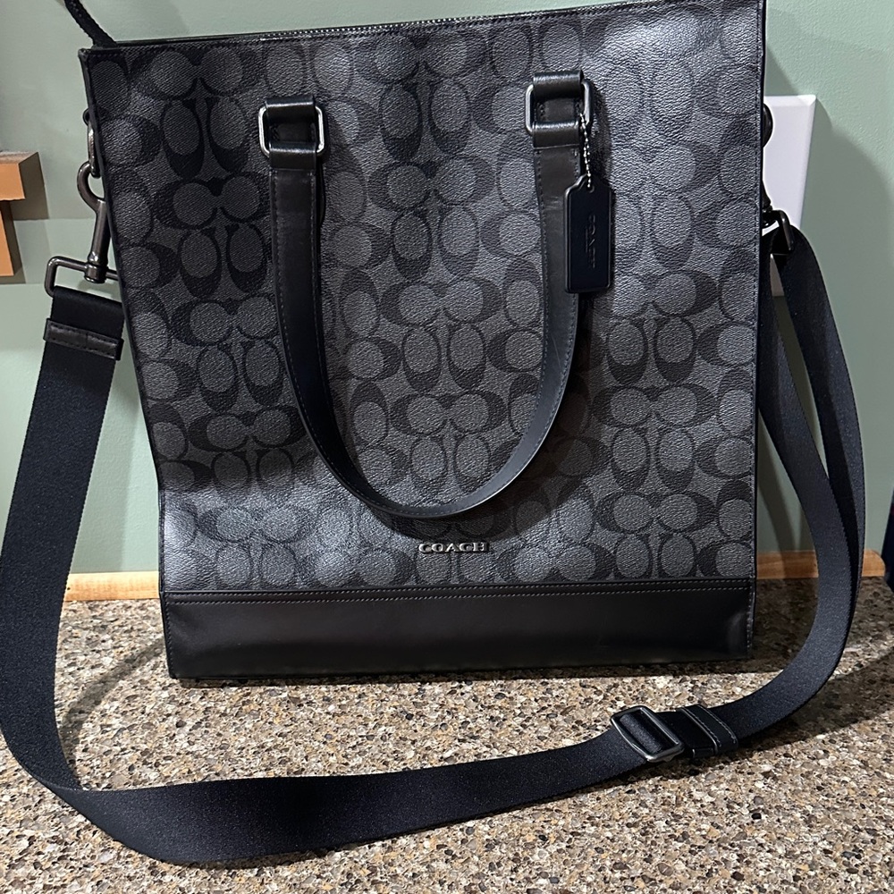 Coach Graham Structured Tote